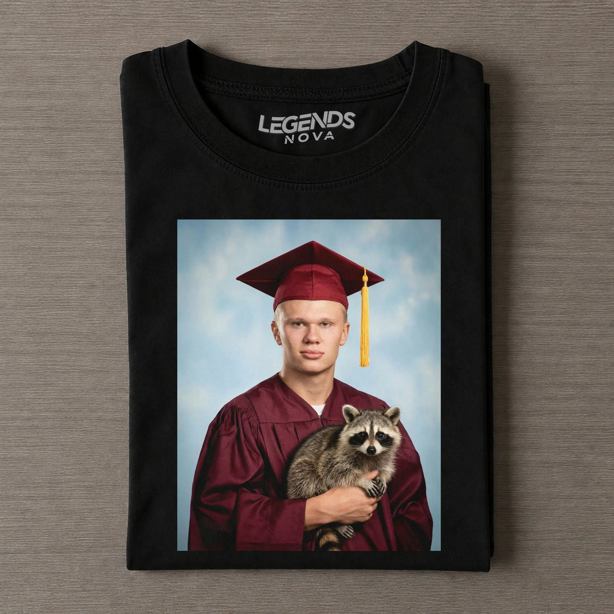¡°Others hold trophies after matches, I hold my raccoon¡±T-shirt