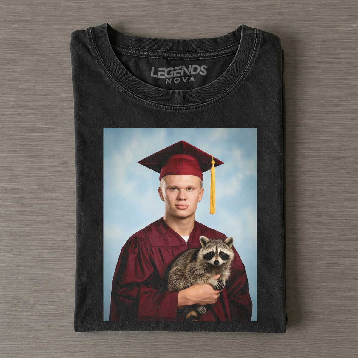 ¡°Others hold trophies after matches, I hold my raccoon¡±T-shirt
